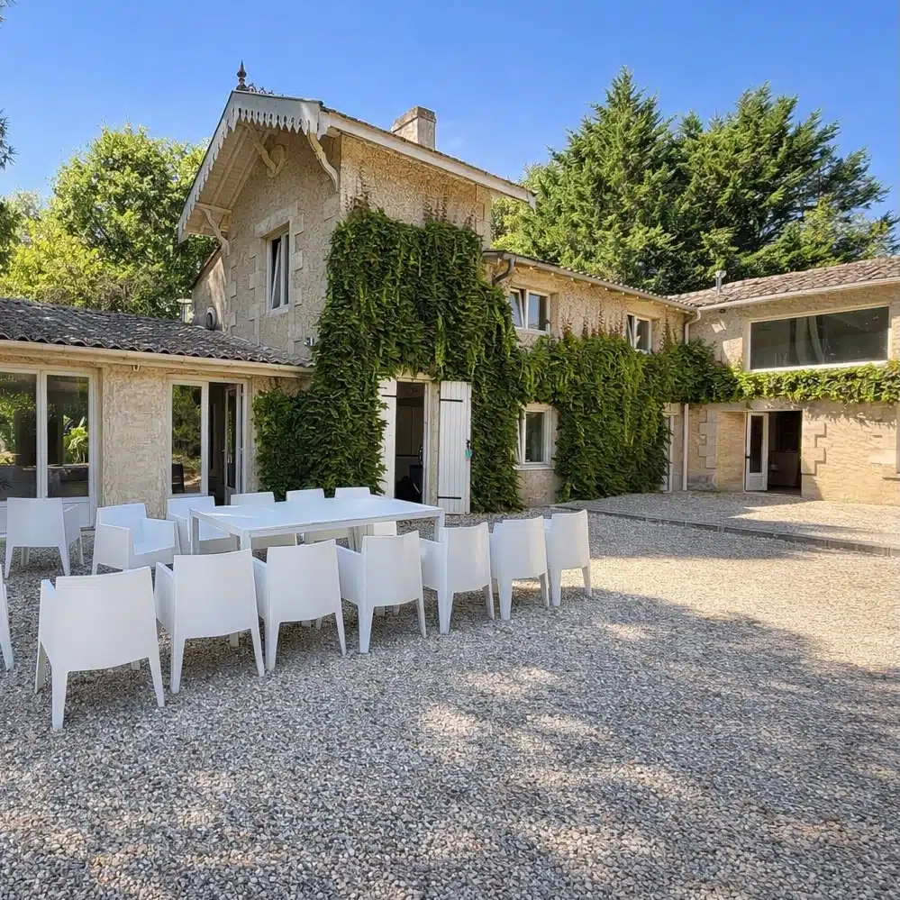 F94456E2-0F2D-4187-998A-BD8B6822EB3D